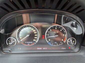 BMW 530D M-PAKET ZADNÍ POHON - 14