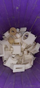 PE vodovodní potrubí a zbytky zahradních hadic 3/4" - 14