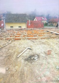 Staré trámy a rozebrání starých střech - 14