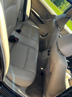 BMW E90 330i - 14