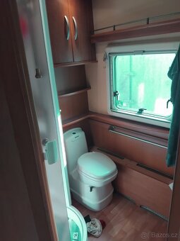 PRODÁM DVOUOSÝ KARAVAN CAMEO BESSACAR 550 GL - 14