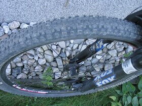 Carbonové horské kolo MERIDA osazené Shimano XT - 14
