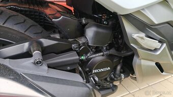 Honda Forza TOP STAV NOVÉ - 14