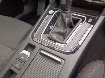 VW Passat B8 Variant 2.0TDI 90kW DSG ACC - záruka Autodraft - 14