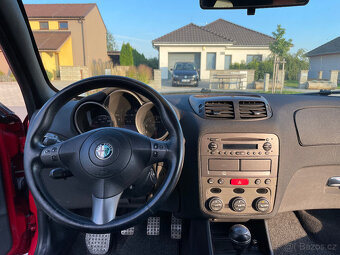 Alfa Romeo 147 GTA 3.2 V6 24V Busso, Manuál - 14