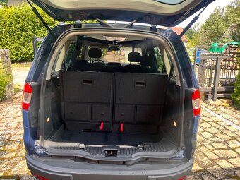 Ford Galaxy 2.0 tdci 120 kw 8/2014 7 míst 183 tis.km - 14