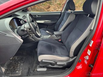 Honda Civic 8.gen. - 14