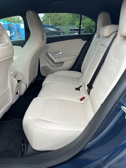 Mercedes Benz a250e - 14