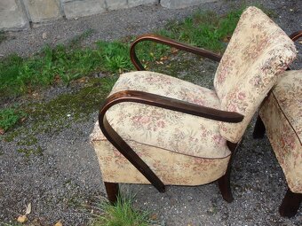 Dvě křesla Halabala , cena je za obě dohromady - 14