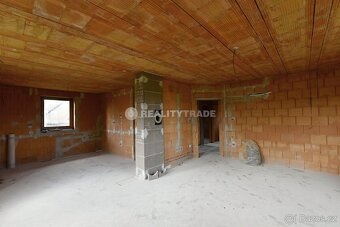 PRODEJ HRUBÉ STAVBY RODINNÉHO DOMU 281 M2, NA POZEMKU 534 M2 - 14