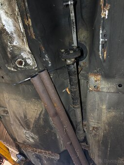 Kastle bmw e30 sedan na drift, bez motoru - 14