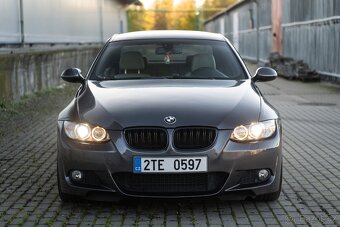 BMW E92 330i - 14