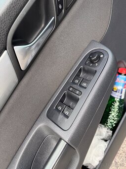 Volkswagen Sharan 2.0 TDi - 14