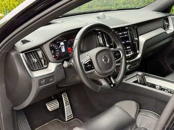 Volvo XC60 R-Design 173kW 5L-Záruka Nez.topení - 14