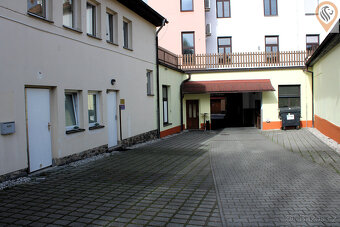 Pronájem prostor pro služby či kanceláře, centrum Klatov - 14