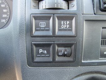 Volkswagen Caravelle 2.5 TDI 7 míst 4 MOTION - 14