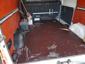 Ford Tranzit 2.5td - 14