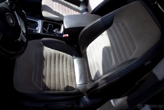 Volkswagen Passat Highline DSG Aj na splátky - 14