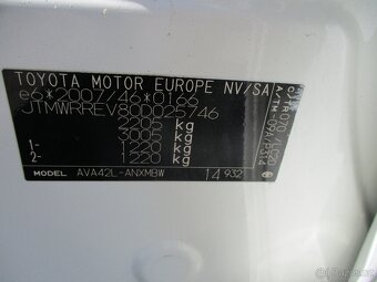 TOYOTA RAV4 2.5Hybrid 145 kW Executive e-CVT 2016 - 14