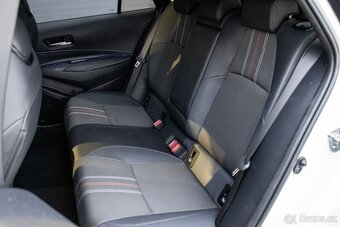 Toyota Corolla 1.8 hybrid e-CVT 2023 - 14