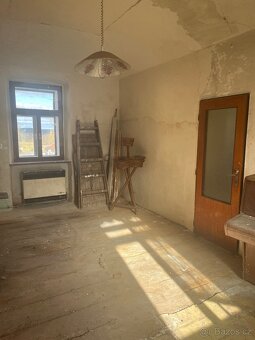 Prodej rodinného domu , celková plocha pozemku 1.279m² - 14