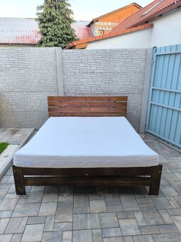 Prodám manželskou postel + Matrací 180cm x 200cm - 14