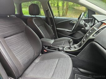Opel Astra 1,4T Sports Tourer, PRVNÍ MAJITEL, najeto 114 tis - 14