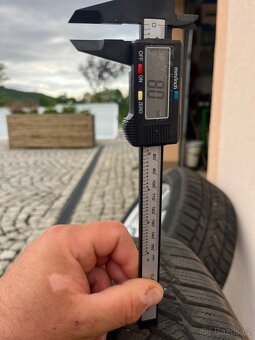 Hliníková kola Skoda Yeti se zimními pneu 225/50 r17 - 14