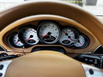 Porsche 911 Carrera S 997, Sport Chrono, manuál - 14