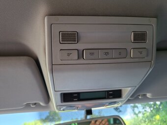 Prodám VW MULTIVAN 2,5 TDI, 7.míst, ČR, 128 KW - 14