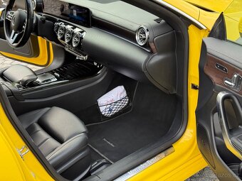 Mercedes-Benz CLA SB 220d 140kw - full výbava - 14