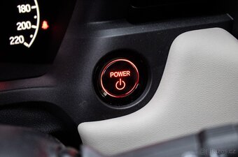 Honda HR-V E:HEV 1.5 i-MMD (2024) - 14