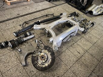 Bmw M6 f12 S63B44B 412kw náhradní díly najeto 17tis. - 14