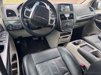 Chrysler Town Country 3,6 RT Penta DVD 2014 - 14