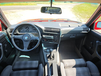 BMW E30 Coupe,1.8IS 100KW,manual,plasťák,Brillantrot,nádhern - 14