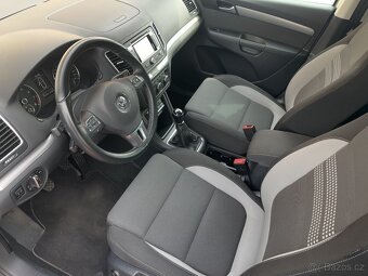 Prodám VOLKSWAGEN SHARAN 1.4 TSI 110 kW, edice LIFE, manuáln - 14
