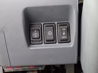 Mitsubishi Pfau Rexter A6500 - 14