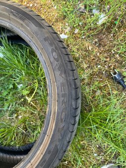 225/40R18 - 14