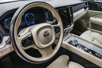 Volvo V60 B4 benzín Inscription el.tažné, FullLed, Kamera, C - 14