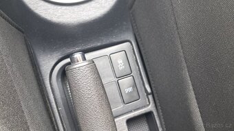 Toyota Yaris, 1.3i / AUTOMAT najeto 81 000km - 14
