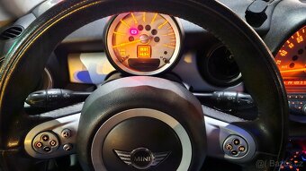 Mini Cooper 1.4i 2007 v krasnem stavu - 14