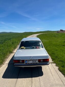 Mercedes W123 300D - 14
