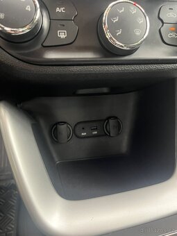 KIA CEED 1.4 73kw 2013 najeto 63.000km - 14