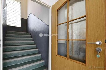 PRONÁJEM DOMU SE DVĚMA BYTY PO REKONST., 333 M2, NA POZEMKU - 14