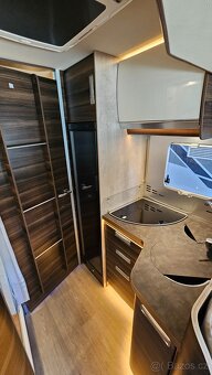 2021 5míst Fiat Ducato 2,3 iveco Laika VIP TOP OBYTNE AUTO - 14