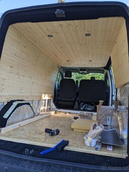 Obytná dodávka Ford Transit Custom 2.2, 92 kW, 2014 - 14