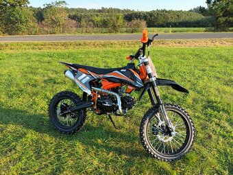 Pitbike Shark E-start 125ccm 17x14 oranžová - 14