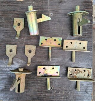 Přepínač světel klakson 6V 12V svíčky benzínový ventil KP-15 - 14