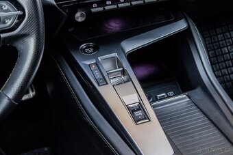 Peugeot 308 1.5 BlueHDi 130 GT Pack EAT8m / AJ NA SPLÁTKY - 14