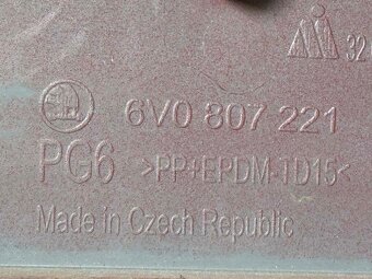 ŠKODA FABIA 3 14-18 - nárazník OST+4xPDC - 8151 - 6V0807221 - 14